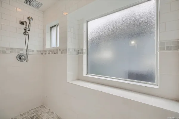 $2,650 | 16815 Brookwood, San Antonio, TX 78248