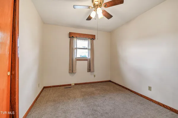 $1,400 | 1071 Okrina Drive, Unit 28, Church Hill, TN 37642