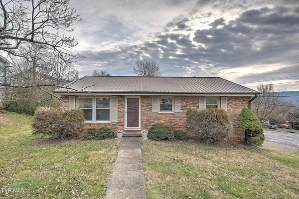 $1,400 | 1071 Okrina Drive, Unit 28, Church Hill, TN 37642