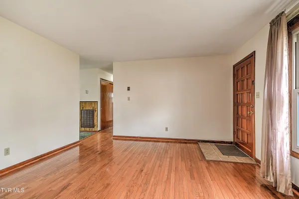 $1,400 | 1071 Okrina Drive, Unit 28, Church Hill, TN 37642