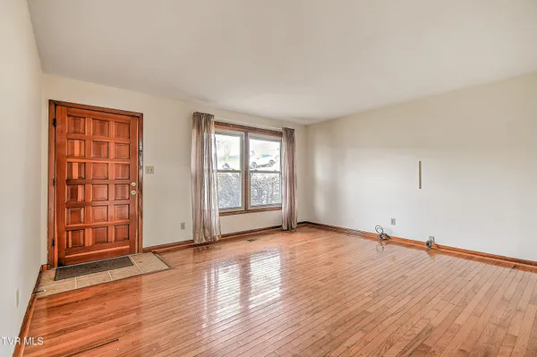 $1,400 | 1071 Okrina Drive, Unit 28, Church Hill, TN 37642