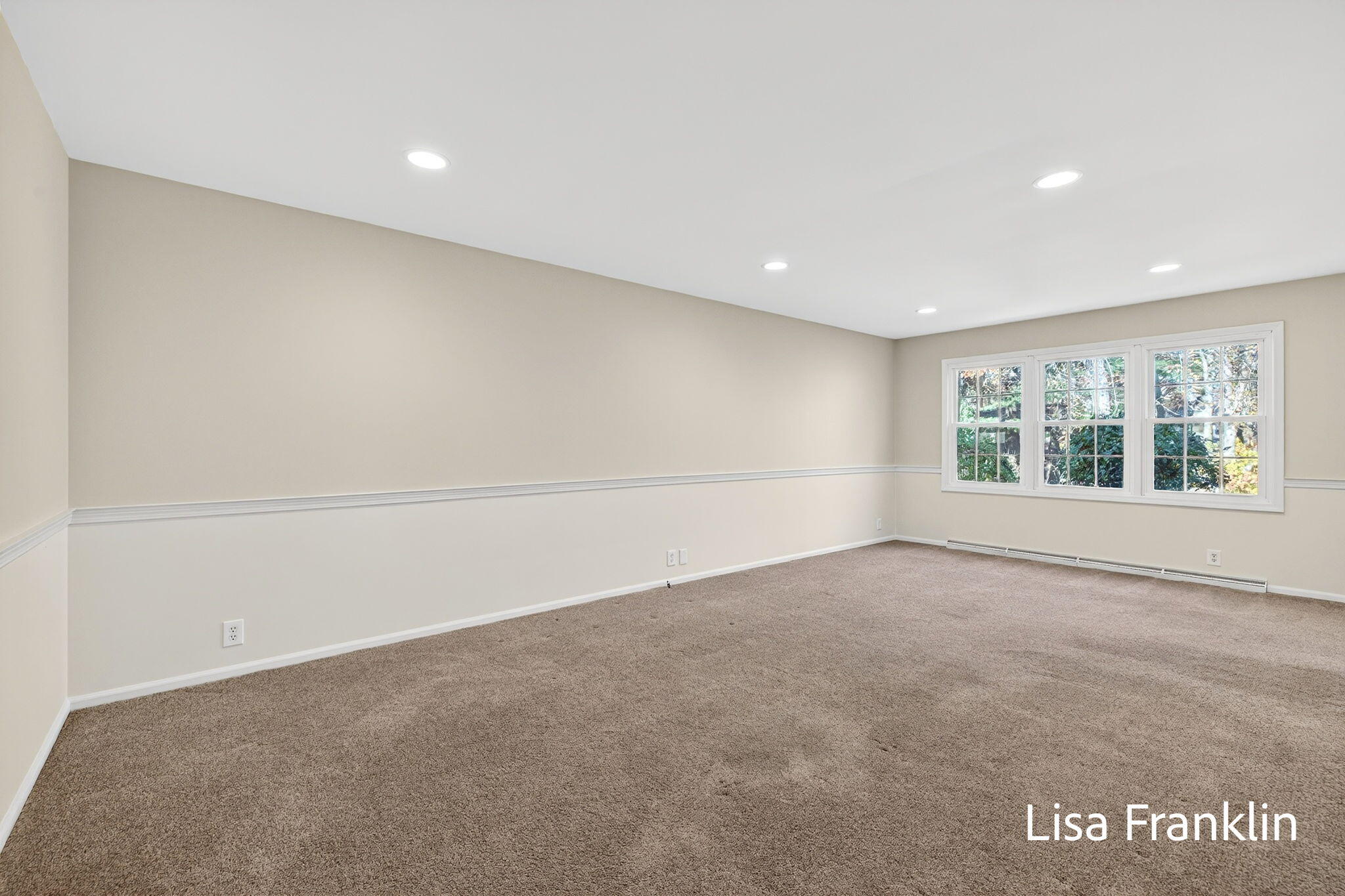 16127 Harbor View Drive Spring Lake, MI 49456 - Photo 16 of 48 Living Room