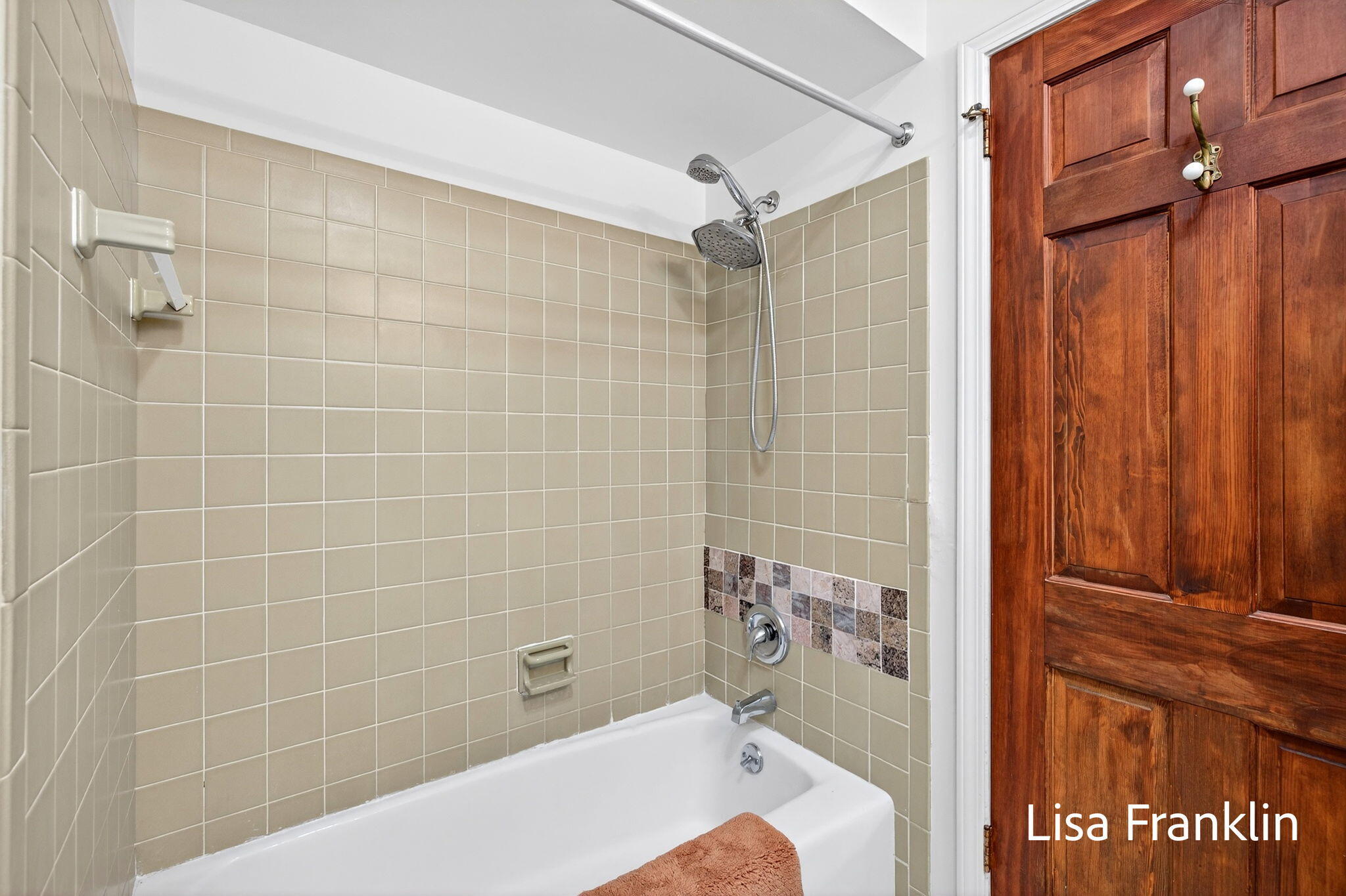 16127 Harbor View Drive Spring Lake, MI 49456 - Photo 39 of 48 Bathroom 2 view 3