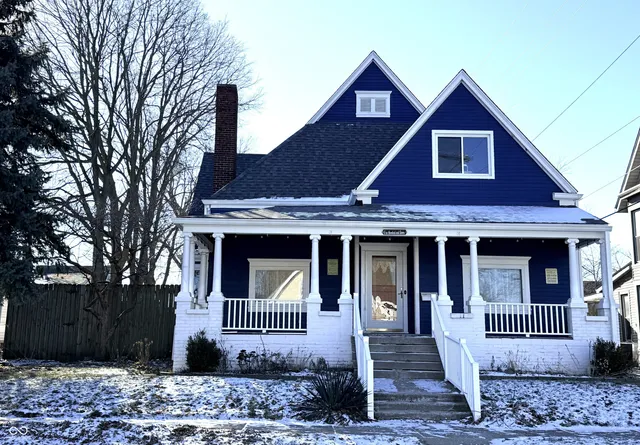 $345,000 | 107 West College Street, Crawfordsville, IN 47933