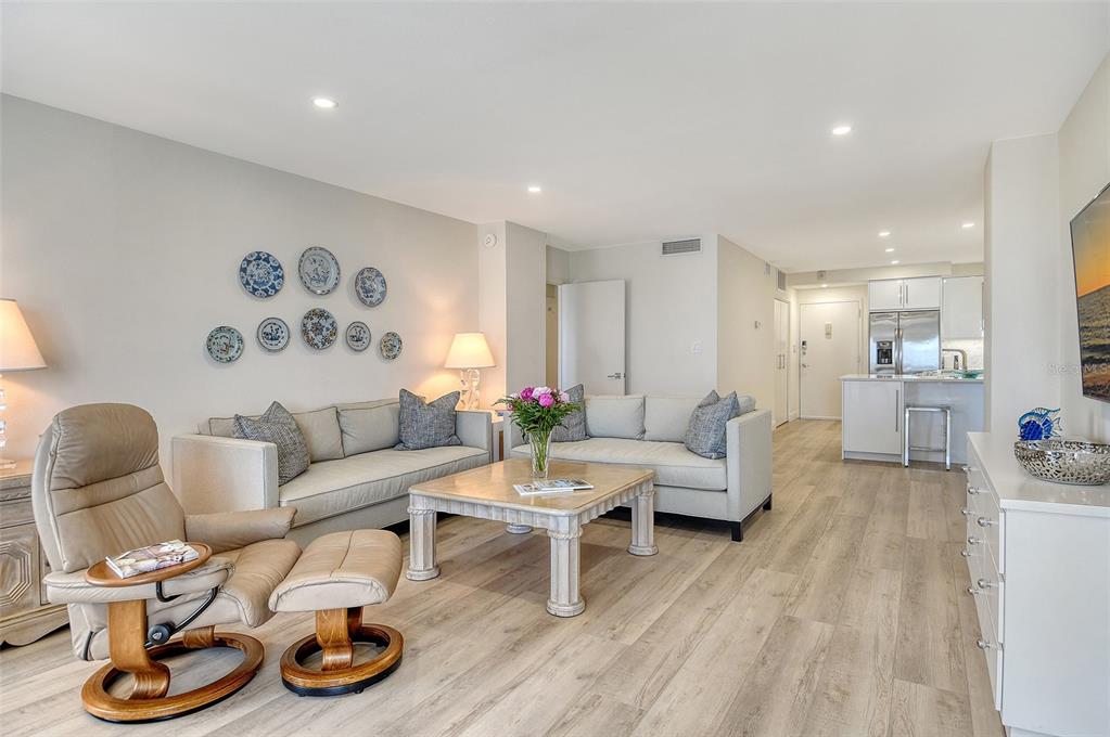 1000 Longboat Club Road, Unit 1105 Longboat Key, FL 34228 - Photo 37 of 100