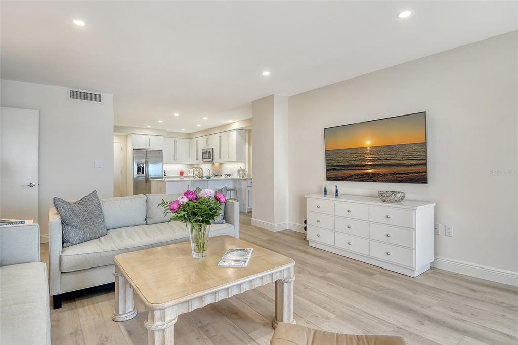 1000 Longboat Club Road, Unit 1105 Longboat Key, FL 34228 - Photo 38 of 100