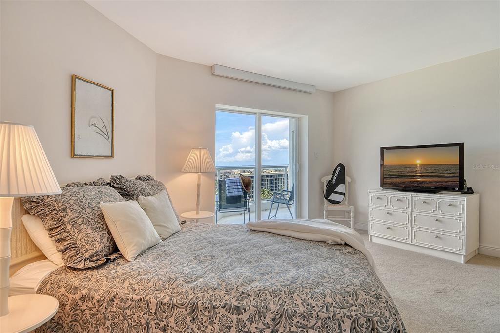 1000 Longboat Club Road, Unit 1105 Longboat Key, FL 34228 - Photo 42 of 100