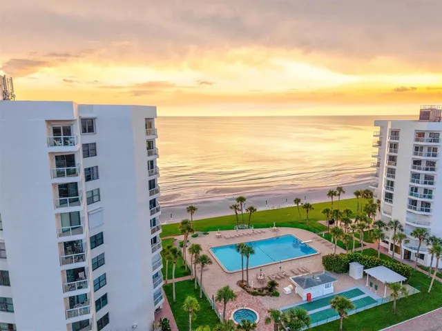 $1,075,000 | 1000 Longboat Club Road, Unit 1105, Longboat Key, FL 34228