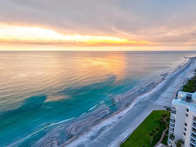$1,075,000 | 1000 Longboat Club Road, Unit 1105, Longboat Key, FL 34228