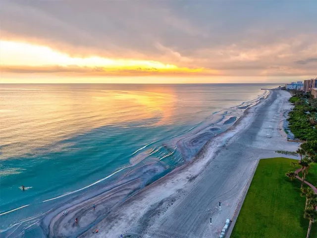 $1,075,000 | 1000 Longboat Club Road, Unit 1105, Longboat Key, FL 34228