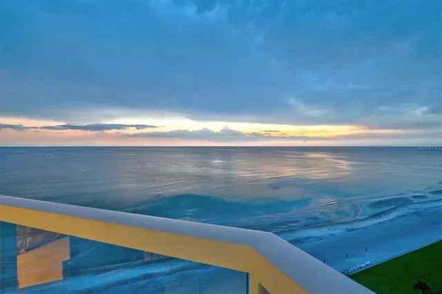 $1,075,000 | 1000 Longboat Club Road, Unit 1105, Longboat Key, FL 34228