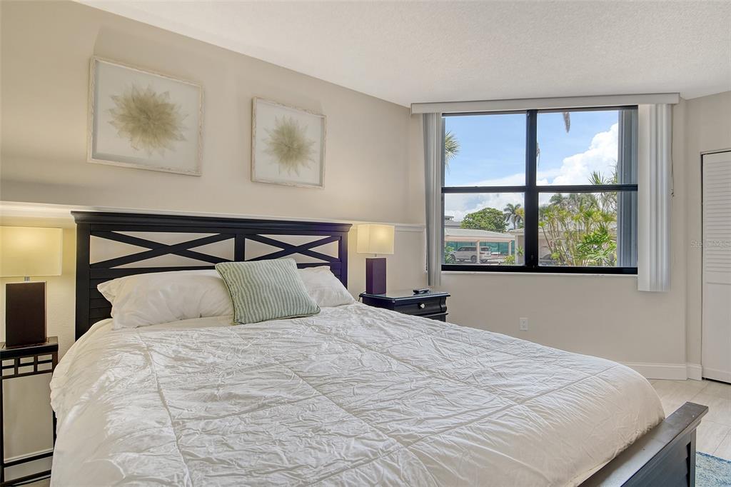 1000 Longboat Club Road, Unit 1105 Longboat Key, FL 34228 - Photo 92 of 100