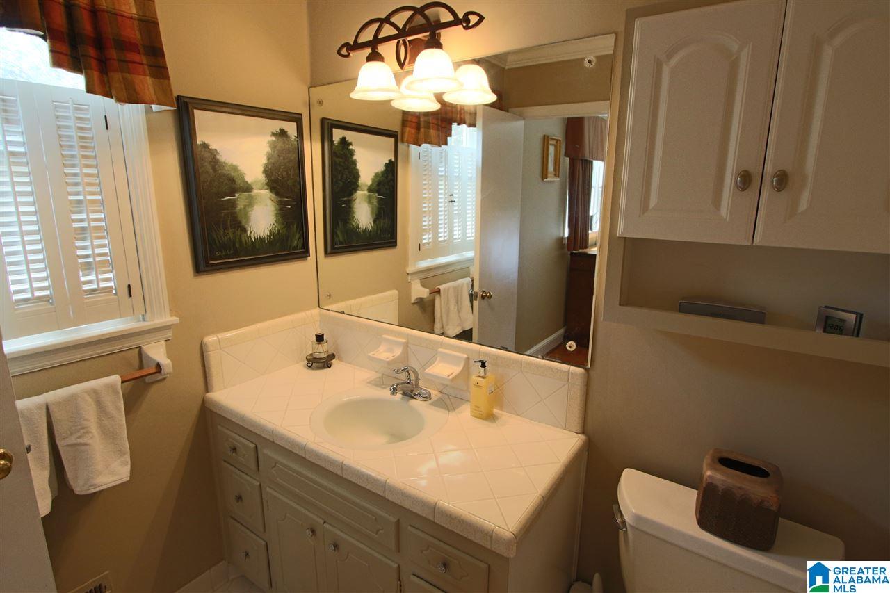 1753 Cornwall Road Birmingham, AL 35226 - Photo 14 of 36