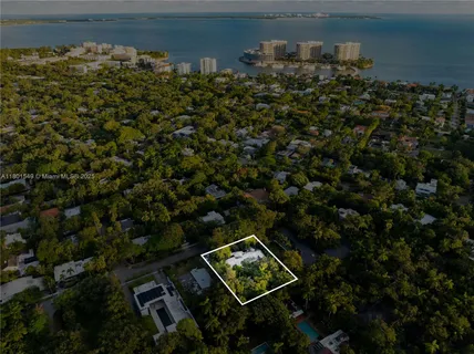 $4,500,000 | 2850 Natoma Street, Coconut Grove, FL 33133