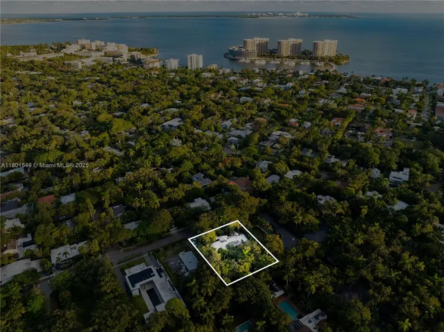 $4,500,000 | 2850 Natoma Street, Coconut Grove, FL 33133