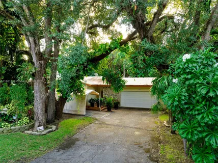 $4,500,000 | 2850 Natoma Street, Coconut Grove, FL 33133