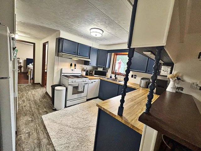 $149,900 | 112 3rd Avenue, Redwood Falls, MN 56283