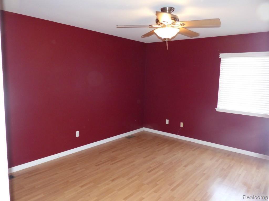 4931 North Crooks Road Royal Oak, MI 48073 - Photo 14 of 23 Spacious Master