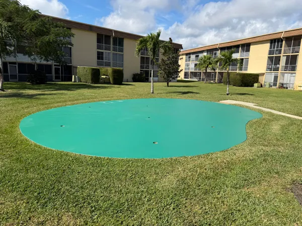 $157,900 | 100 Village Green Circle East, Unit 312, Palm Springs, FL 33461