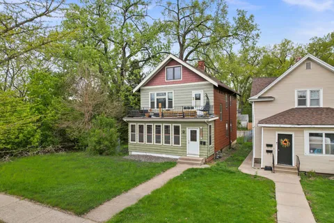 $425,000 | 1217 Grand Avenue, St. Paul, MN 55105