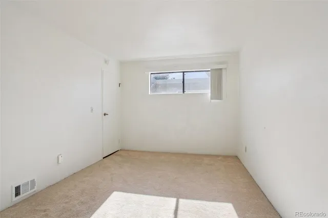 an empty room with a empty space