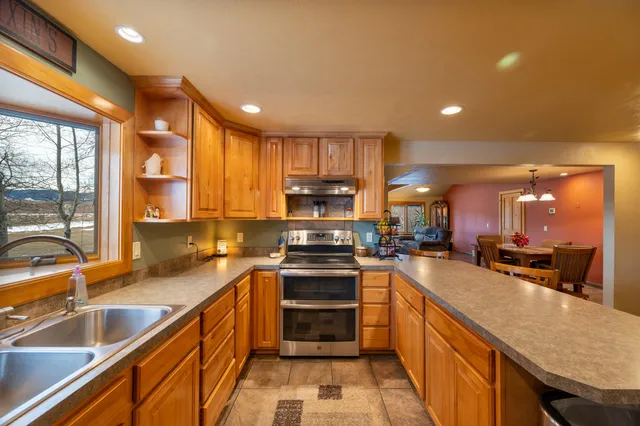 $869,900 | 157 Upper Prairie Dog Road, Banner, WY 82832