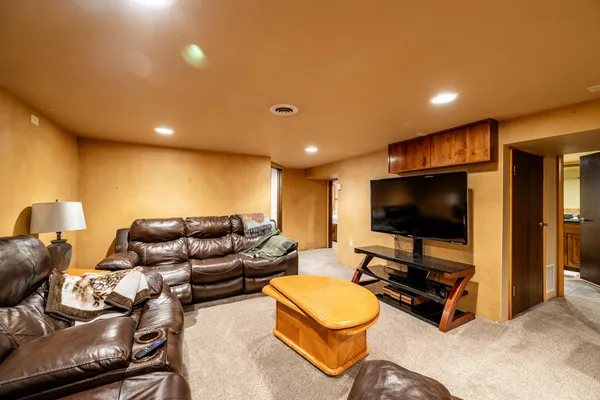 $849,900 | 157 Upper Prairie Dog Road, Banner, WY 82832