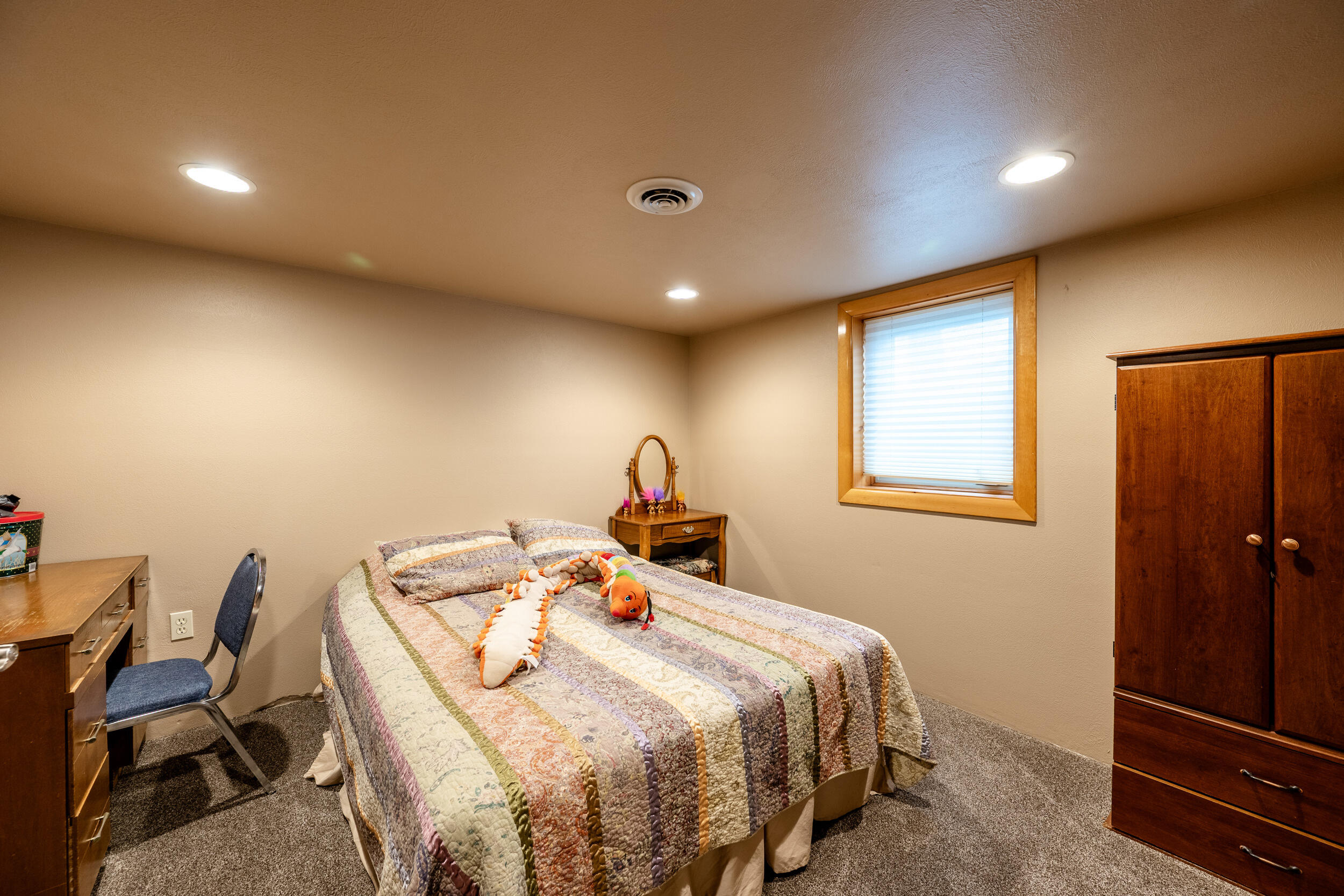 157 Upper Prairie Dog Road Banner, WY 82832 - Photo 26 of 61 24 Bedroom 3