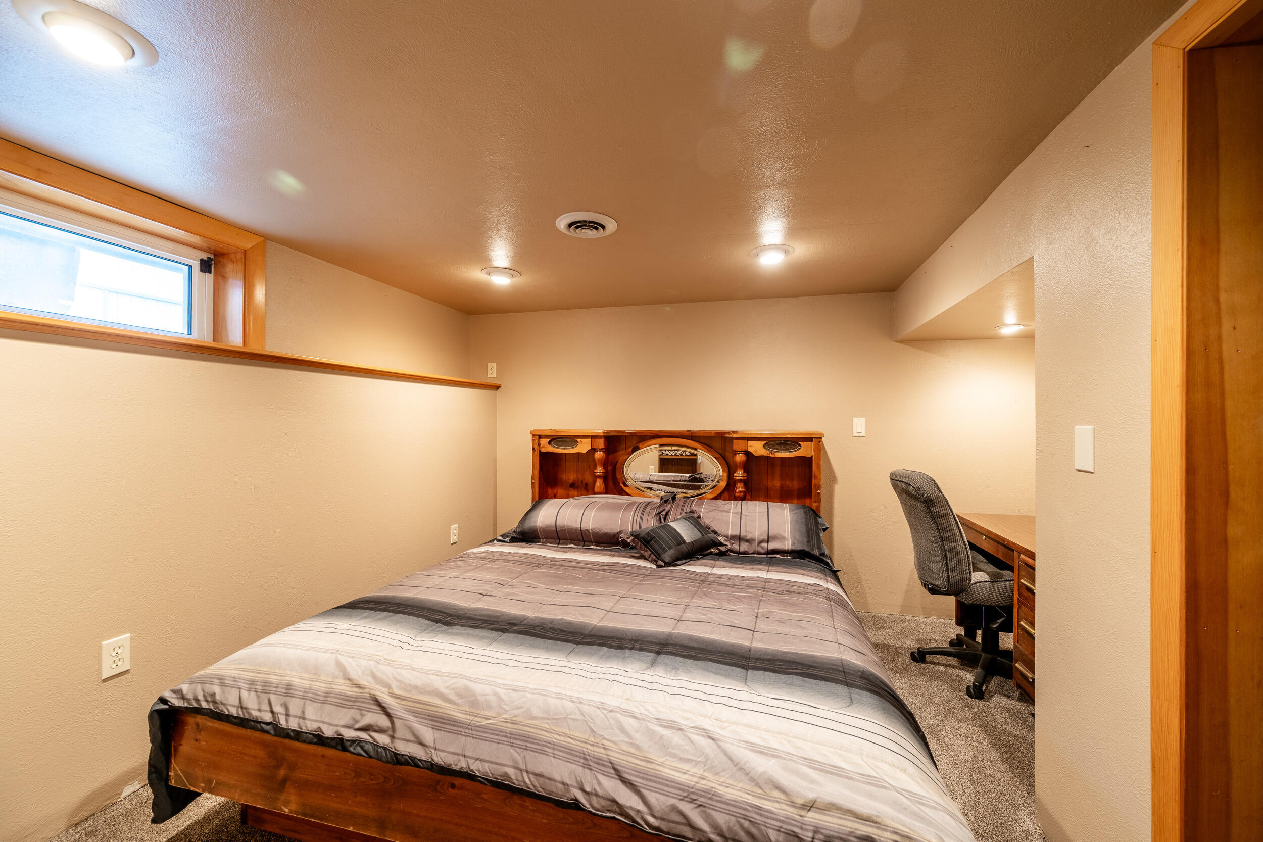 157 Upper Prairie Dog Road Banner, WY 82832 - Photo 29 of 61 27 Bedroom 5-Sleeping room