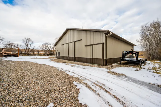 $869,900 | 157 Upper Prairie Dog Road, Banner, WY 82832