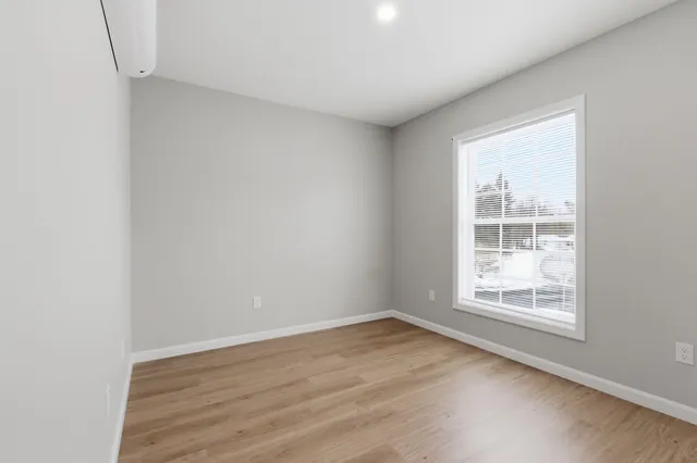 $2,300 | 15 Mountain Road, Unit 202, Goffstown, NH 03045