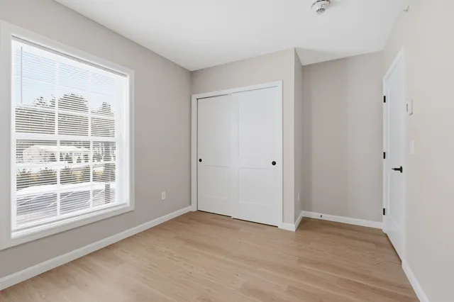 $2,300 | 15 Mountain Road, Unit 202, Goffstown, NH 03045