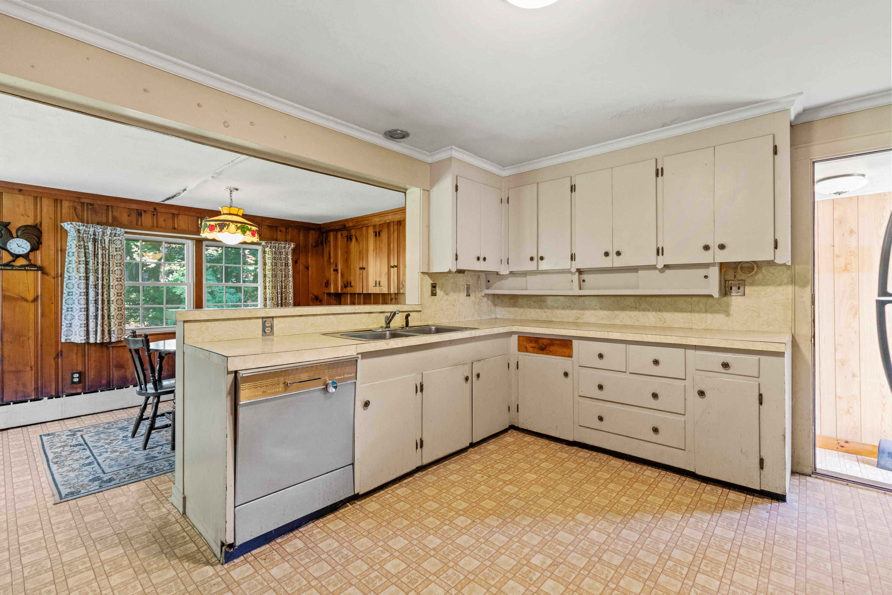 42 Anson Road Portland, ME 04102 - Photo 11 of 28 42 Anson Portland_011