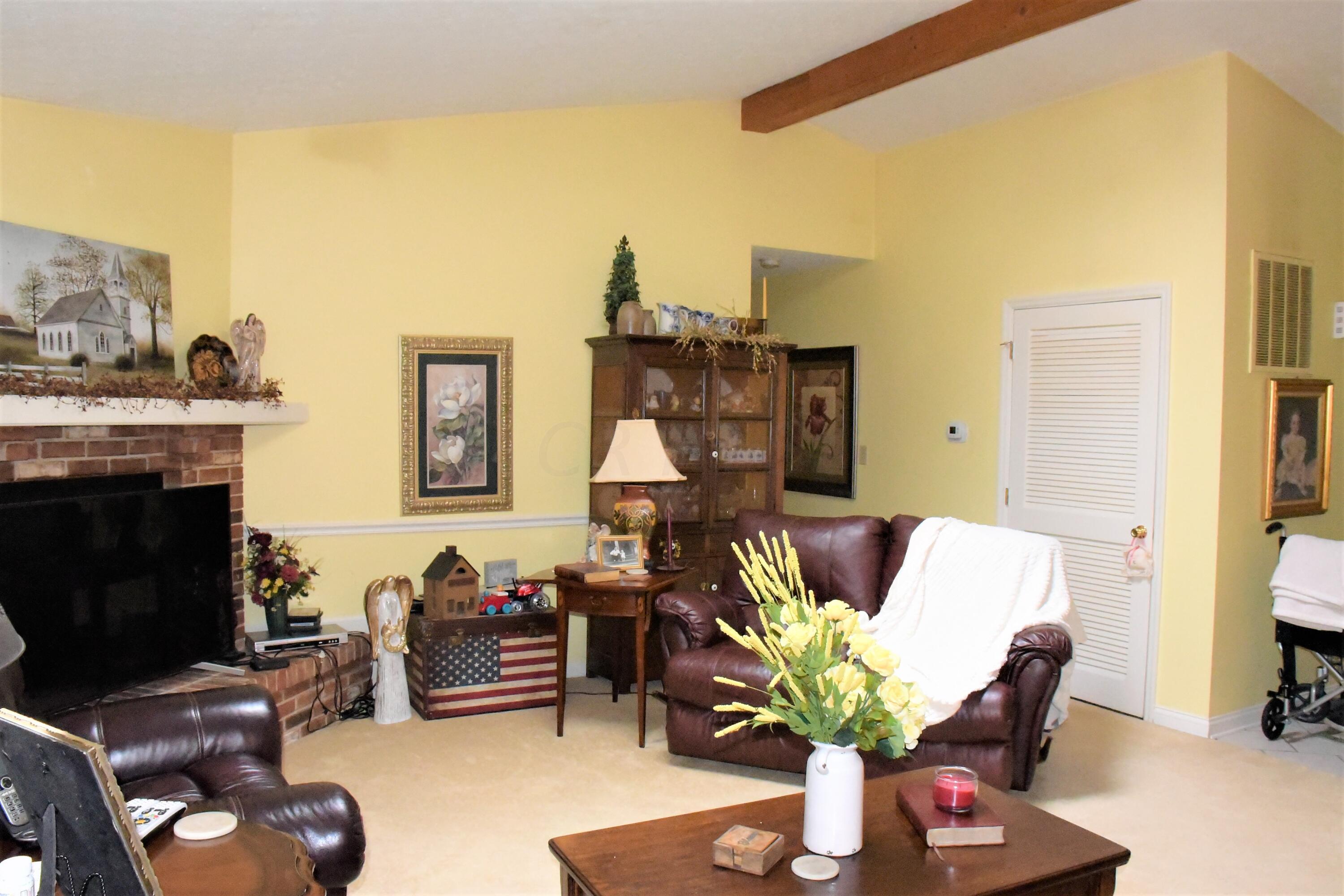 4844 Royalton Road Southwest Lancaster, OH 43130 - Photo 10 of 49 DSC_1276