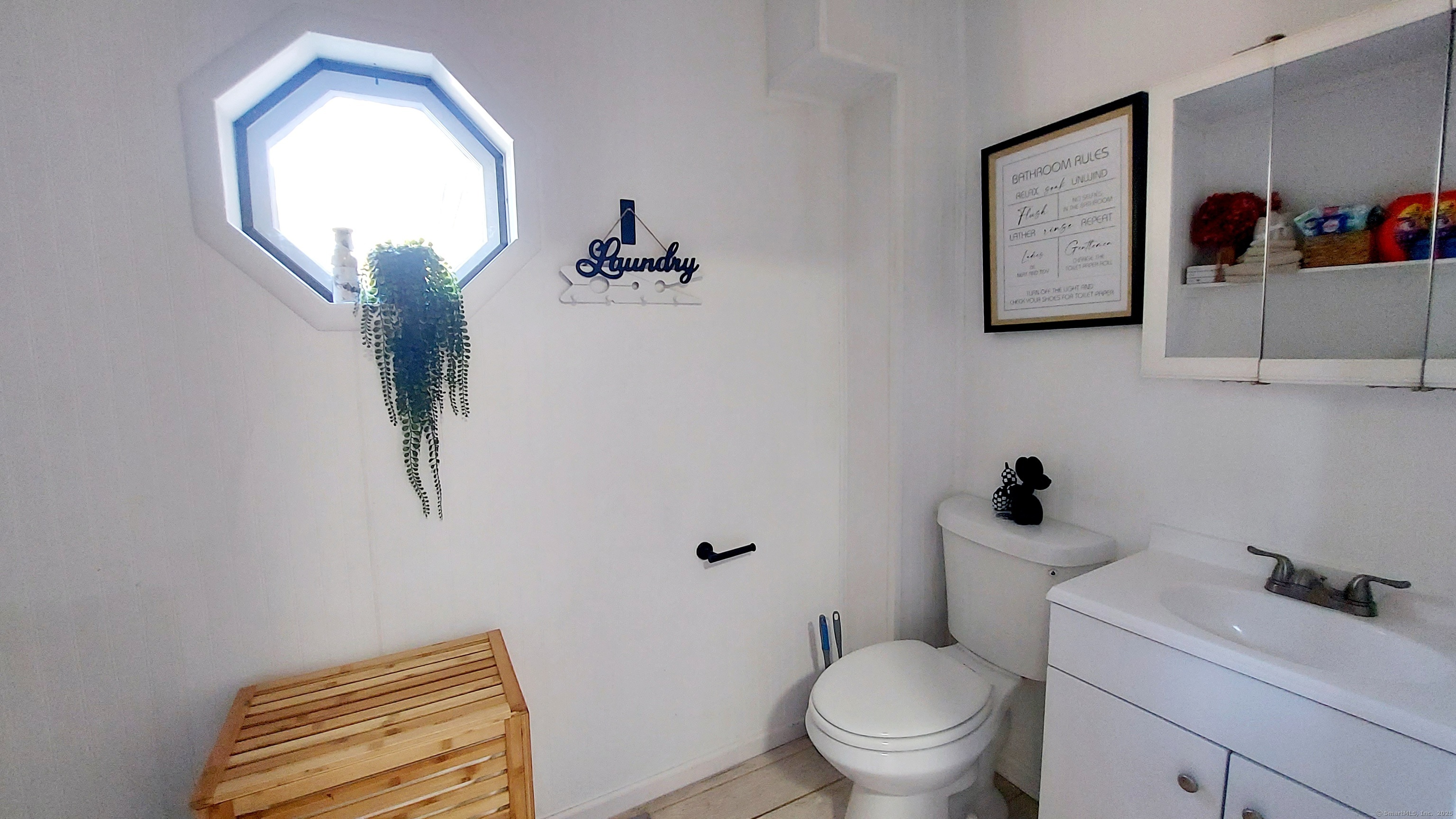 32 North Maple Street Enfield, CT 06082 - Photo 11 of 29