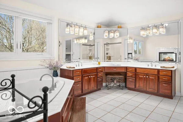 $975,000 | 12465 Silver Bay Circle, Indianapolis, IN 46236