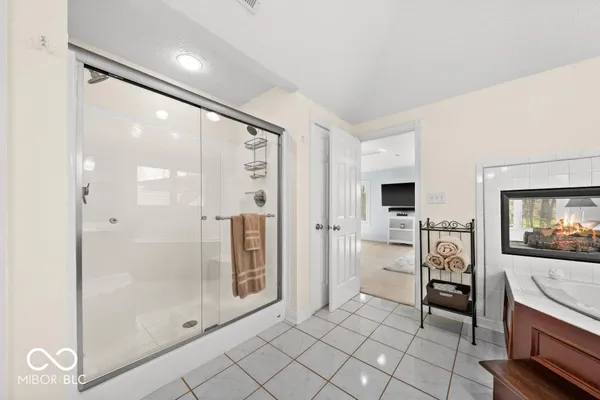 $975,000 | 12465 Silver Bay Circle, Indianapolis, IN 46236