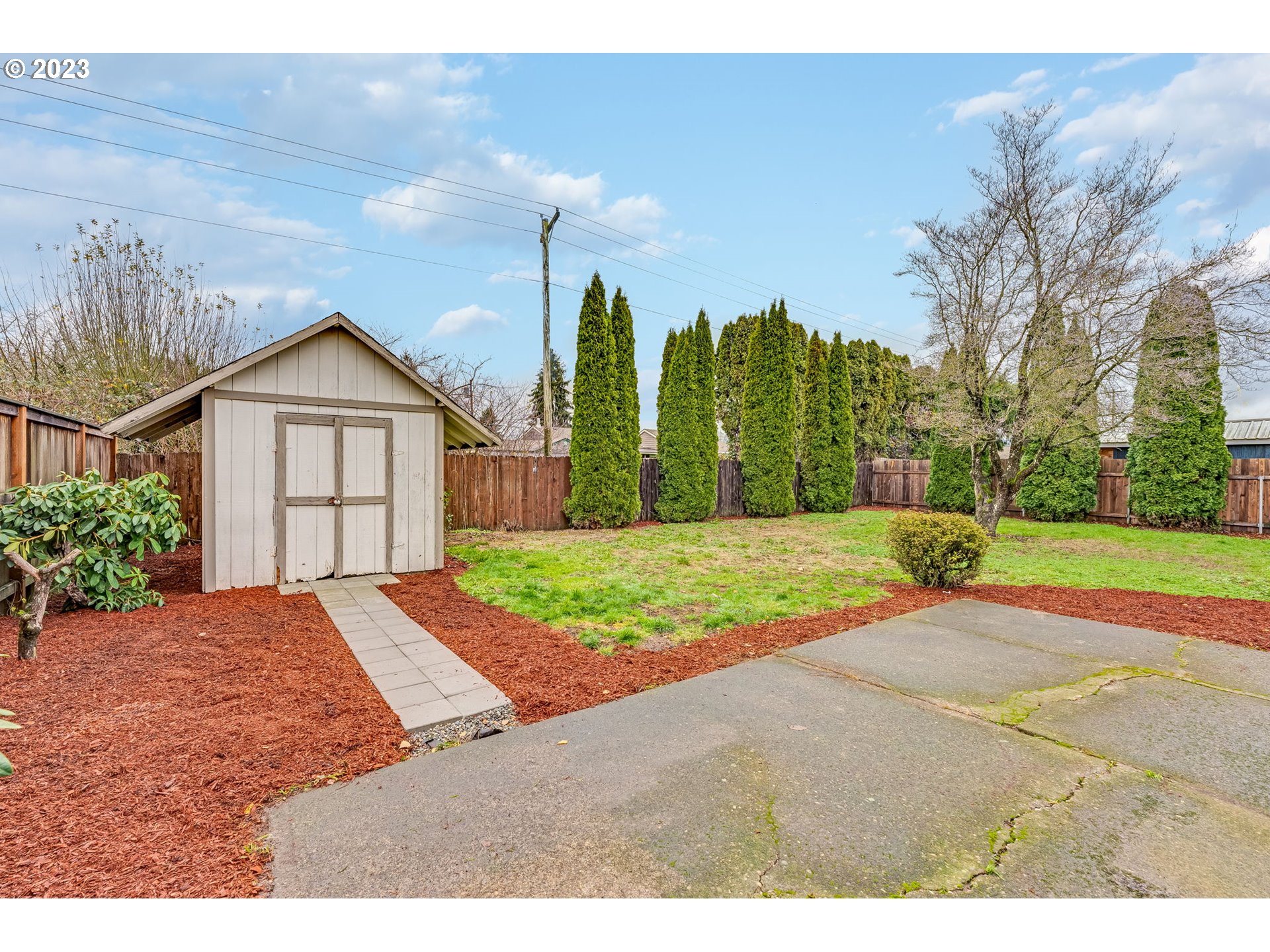 126 Villa Road Kelso, WA 98626 - Photo 32 of 41 a view of backyard of house with green space
