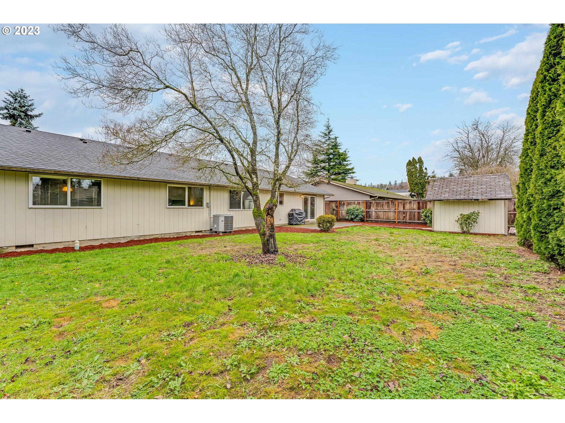126 Villa Road Kelso, WA 98626 - Photo 36 of 41 a front view of house with yard and trees