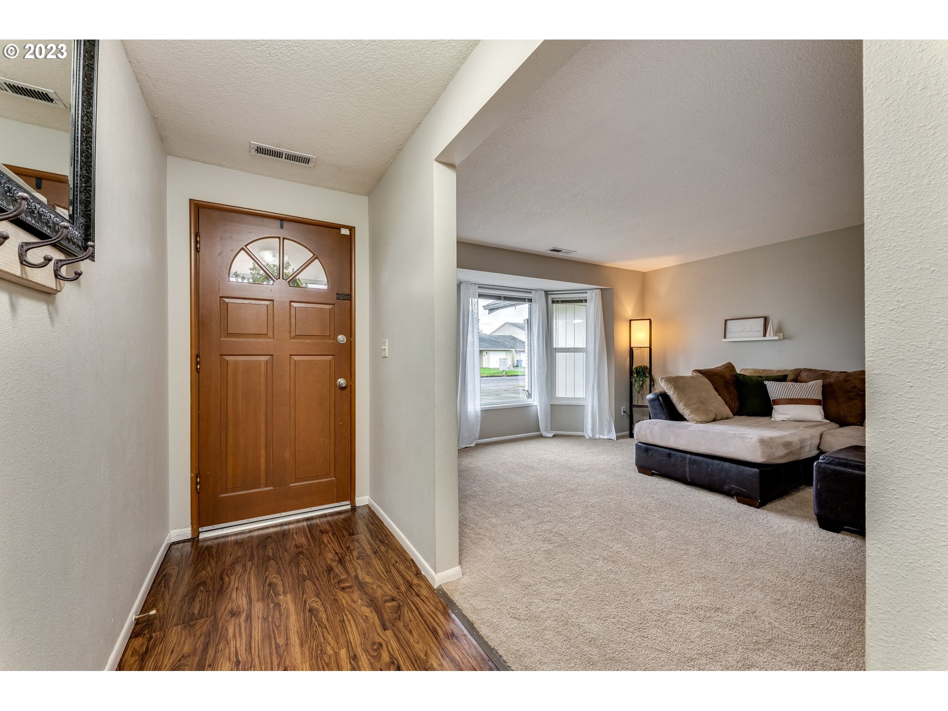 126 Villa Road Kelso, WA 98626 - Photo 5 of 41 a living room with furniture and a window
