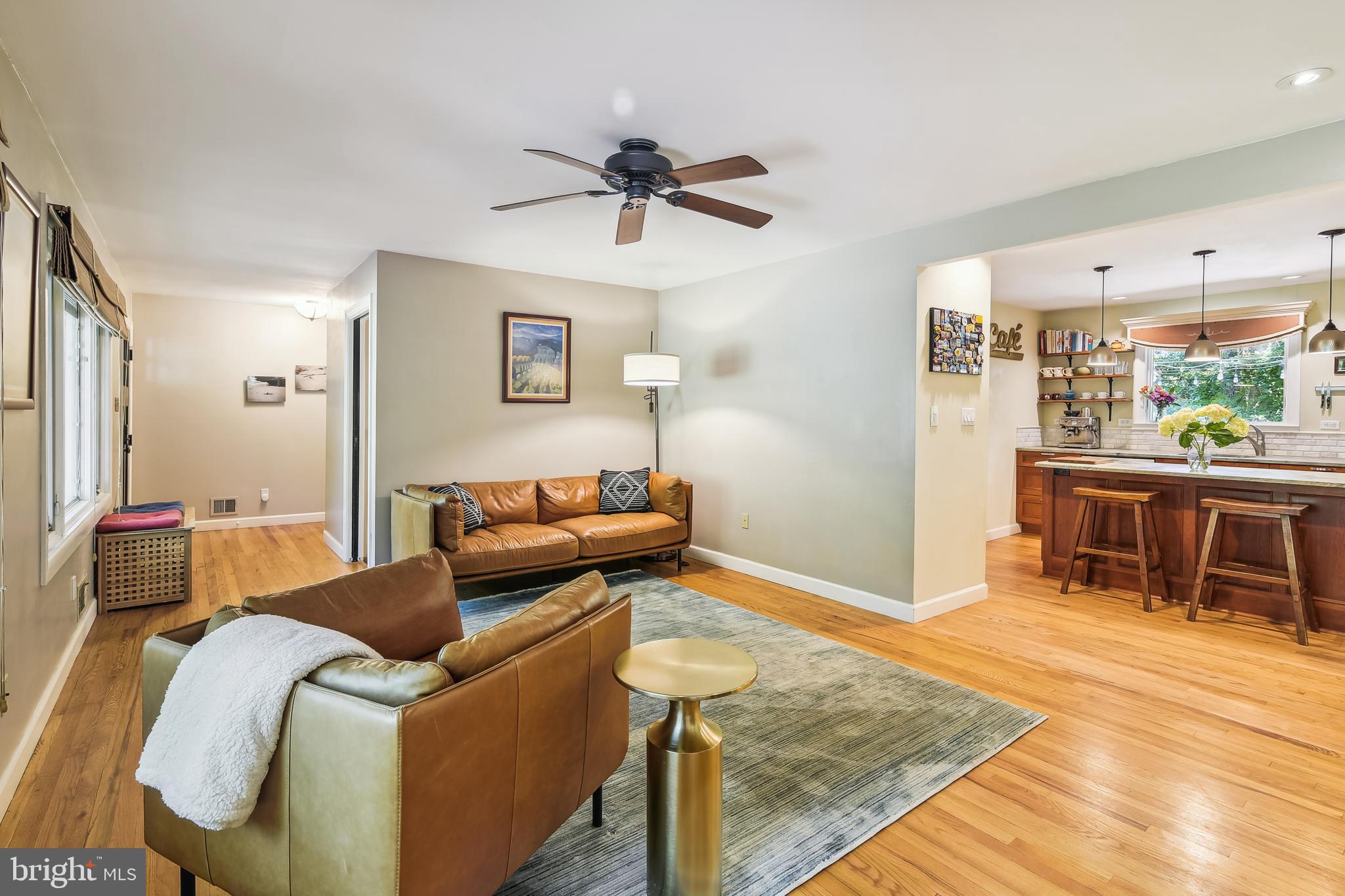 2658 Carrollton Road Annapolis, MD 21403 - Photo 7 of 89 Hardwood Floors