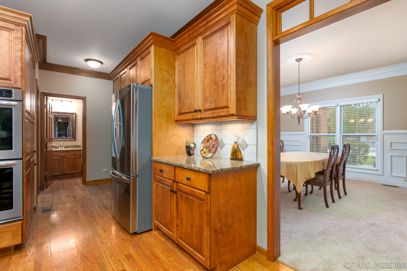 704 Chesapeake Road St. Charles, IL 60175 - Photo 13 of 40