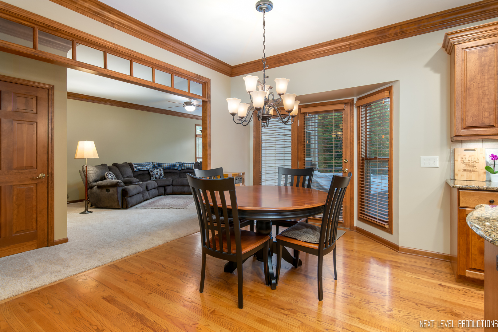 704 Chesapeake Road St. Charles, IL 60175 - Photo 15 of 40
