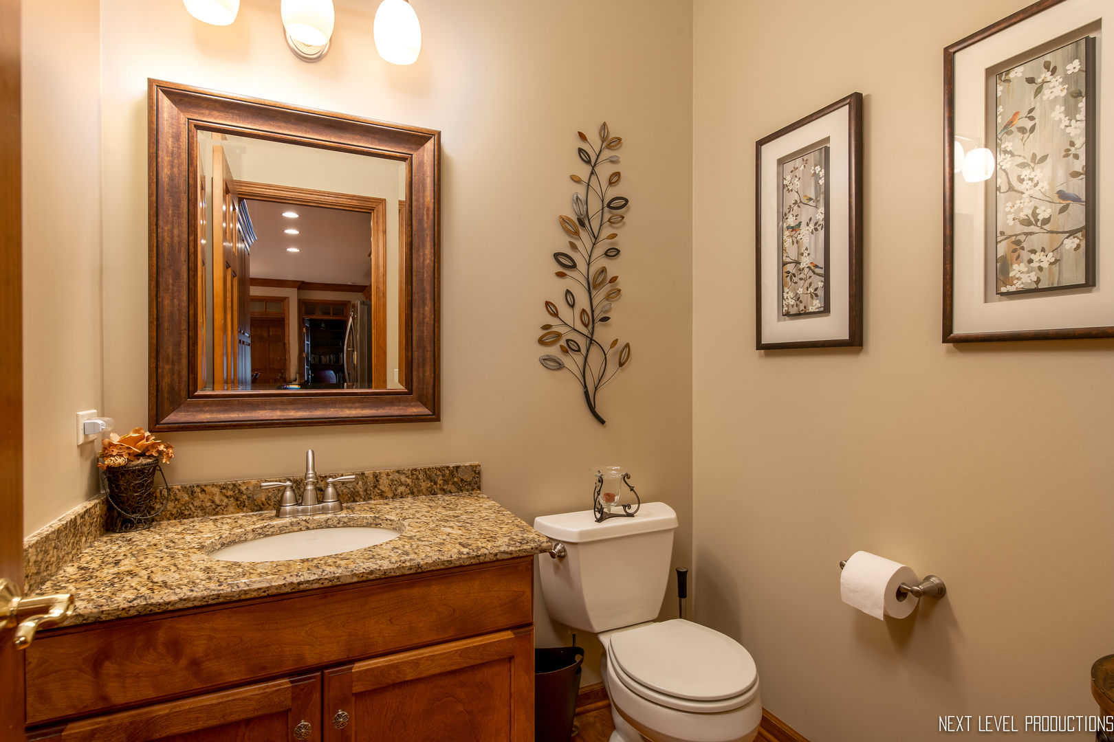 704 Chesapeake Road St. Charles, IL 60175 - Photo 19 of 40