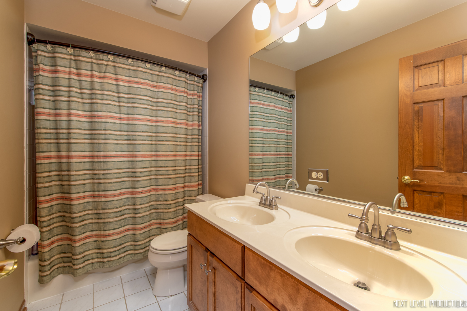 704 Chesapeake Road St. Charles, IL 60175 - Photo 27 of 40
