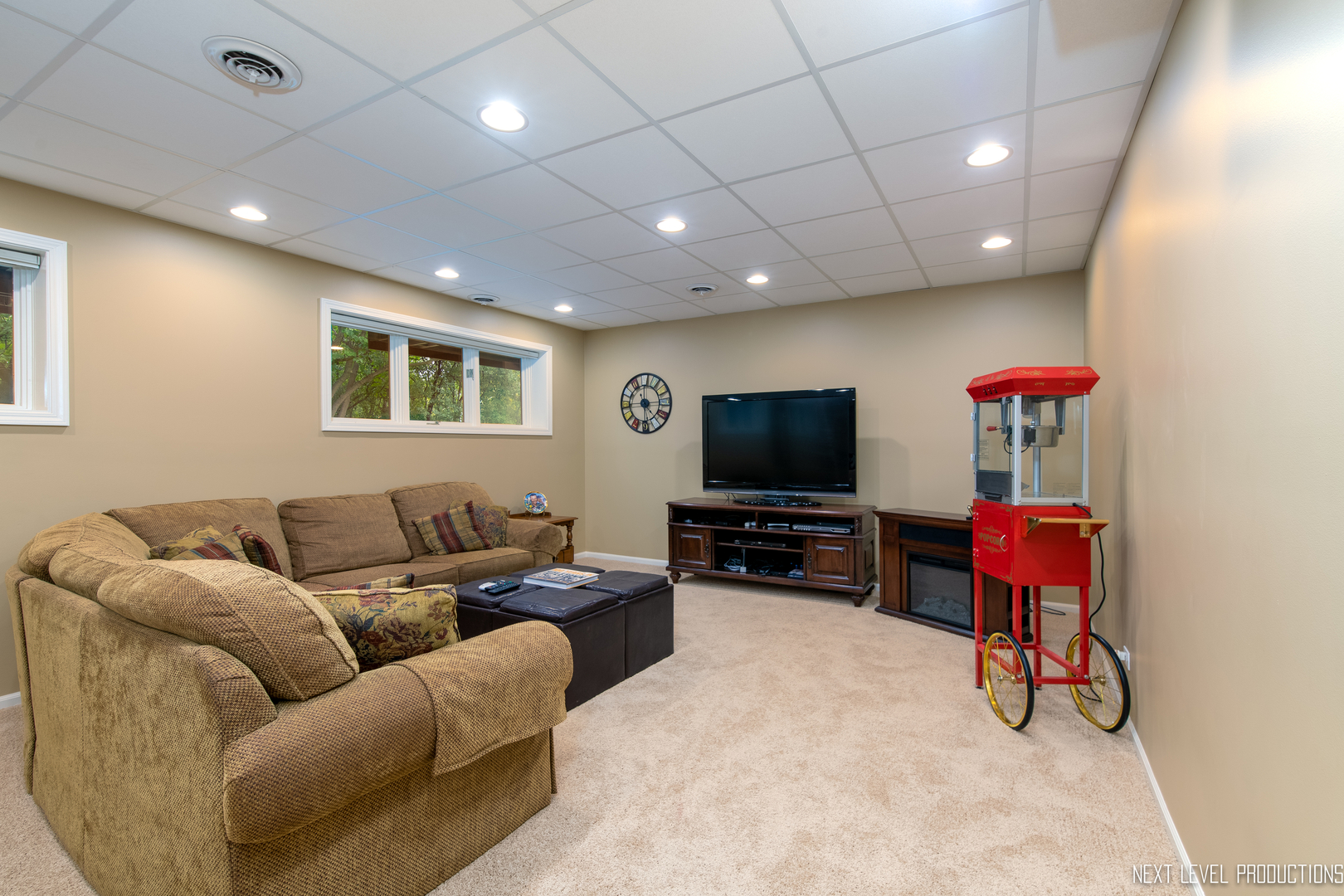 704 Chesapeake Road St. Charles, IL 60175 - Photo 28 of 40