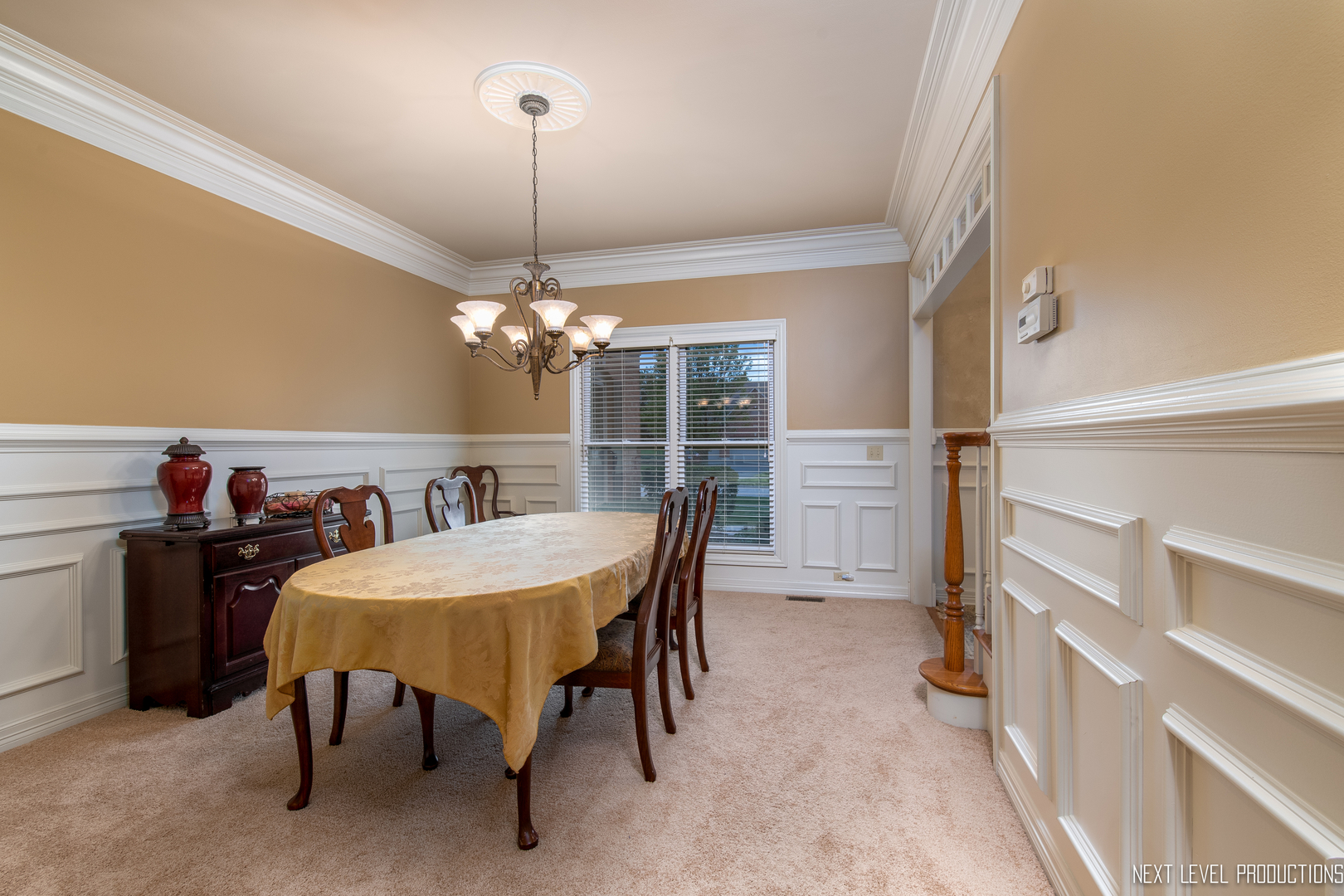 704 Chesapeake Road St. Charles, IL 60175 - Photo 8 of 40