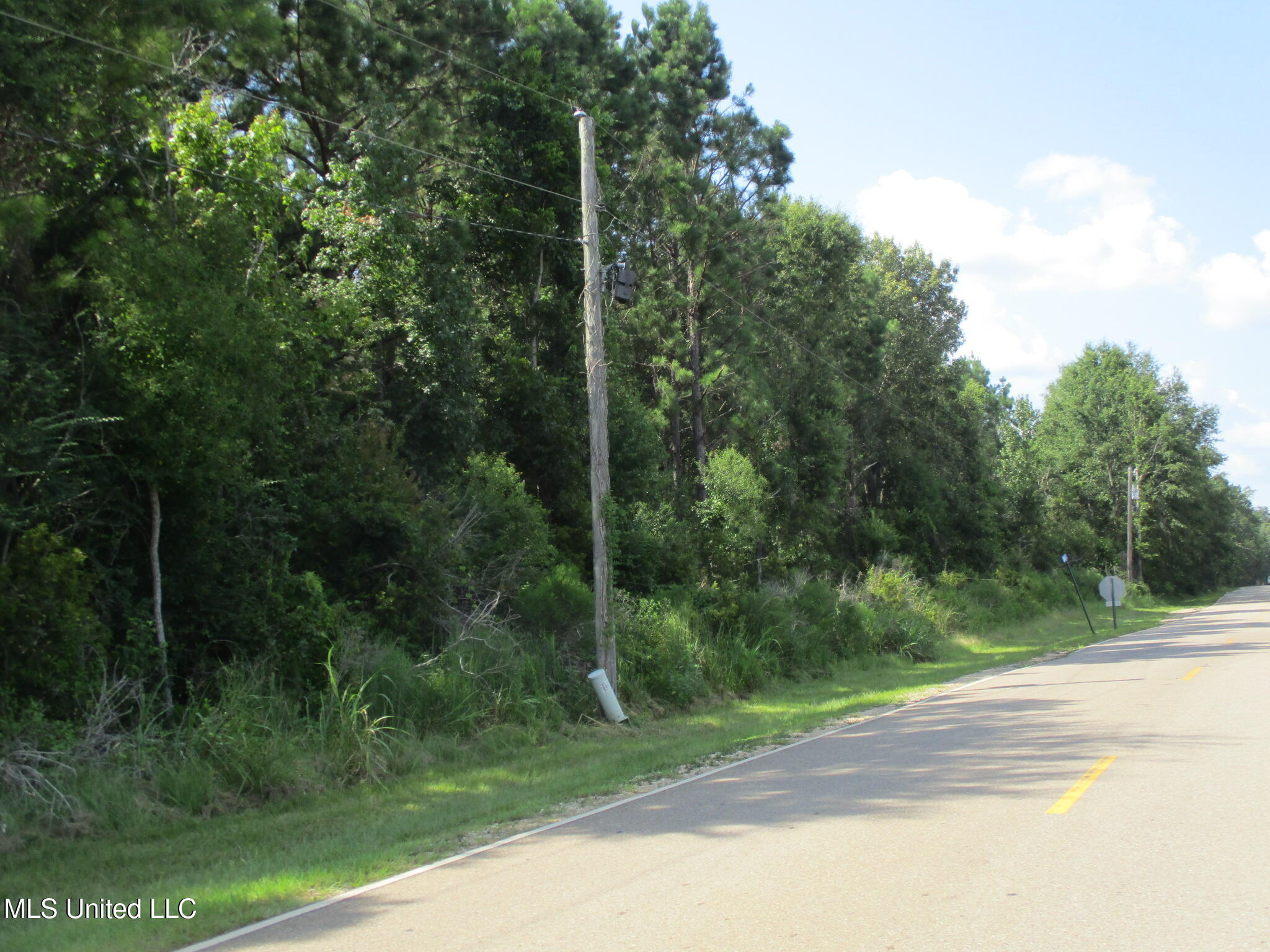 West Oak Street Amite, LA 70422 - Photo 2 of 6 2
