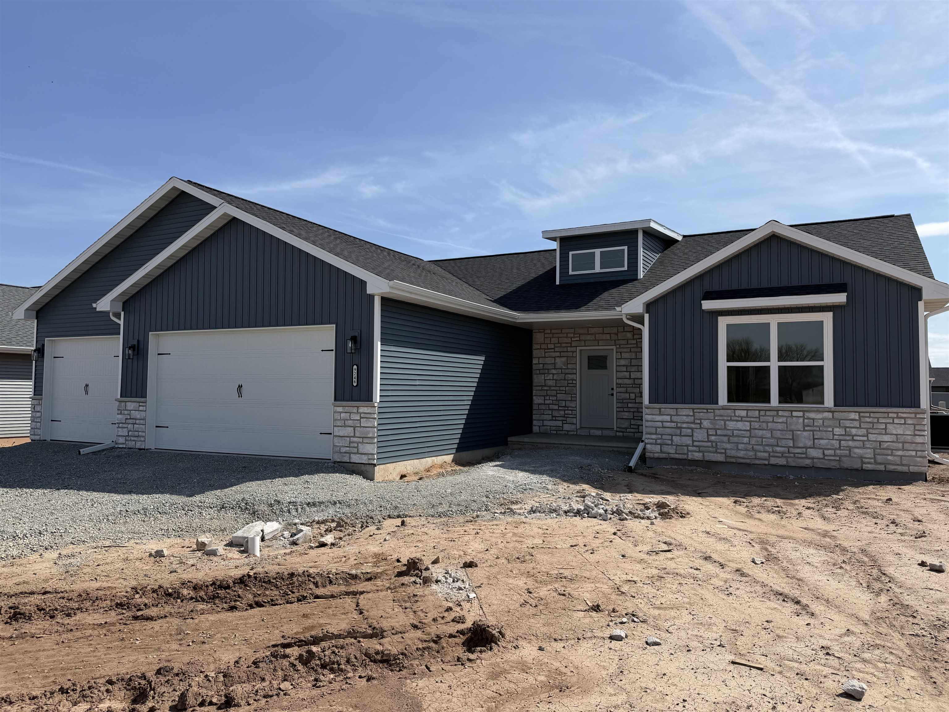N9246 West Homestead Drive Appleton, WI 54915 - Photo 2 of 28