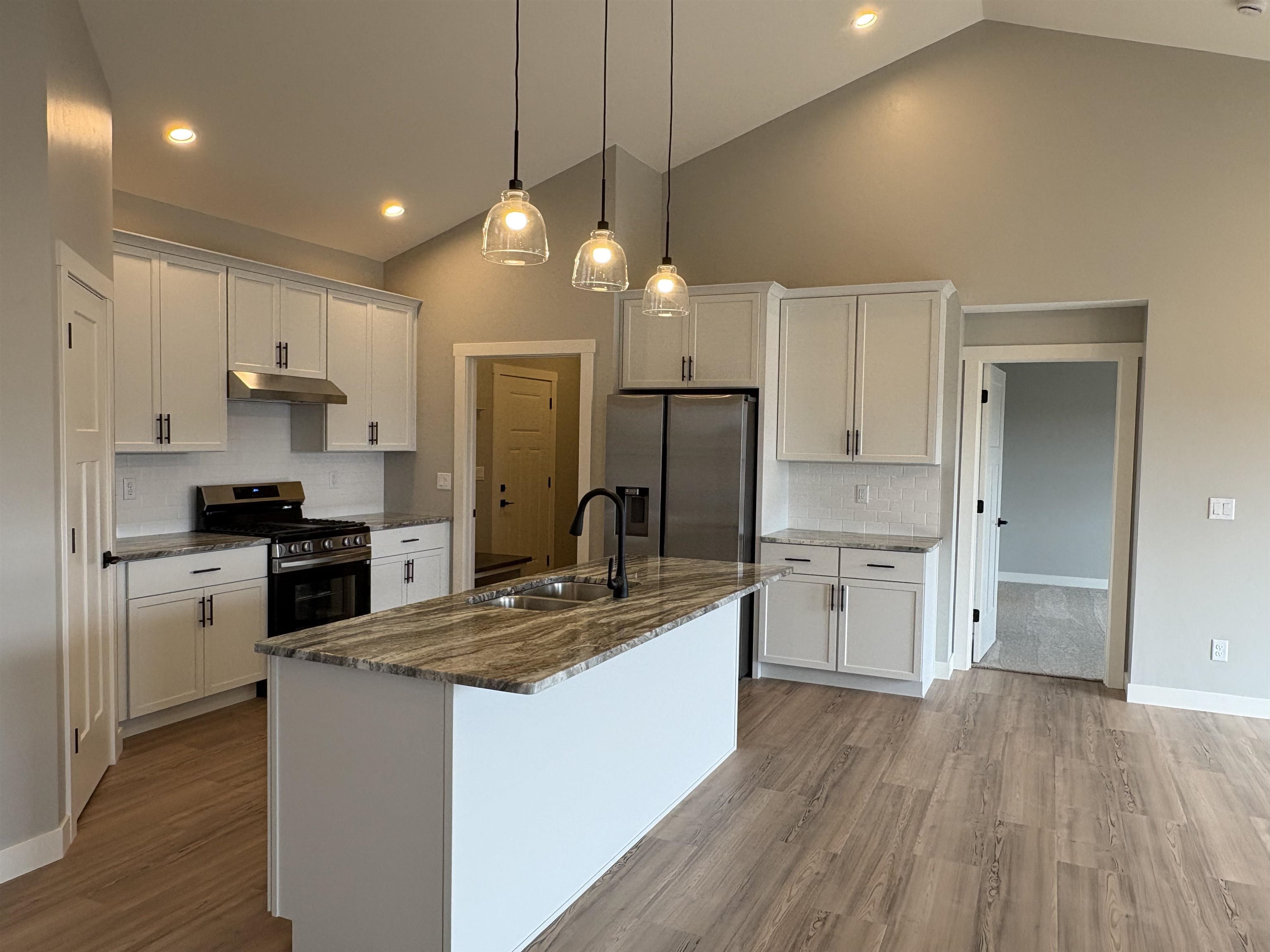 N9246 West Homestead Drive Appleton, WI 54915 - Photo 6 of 28